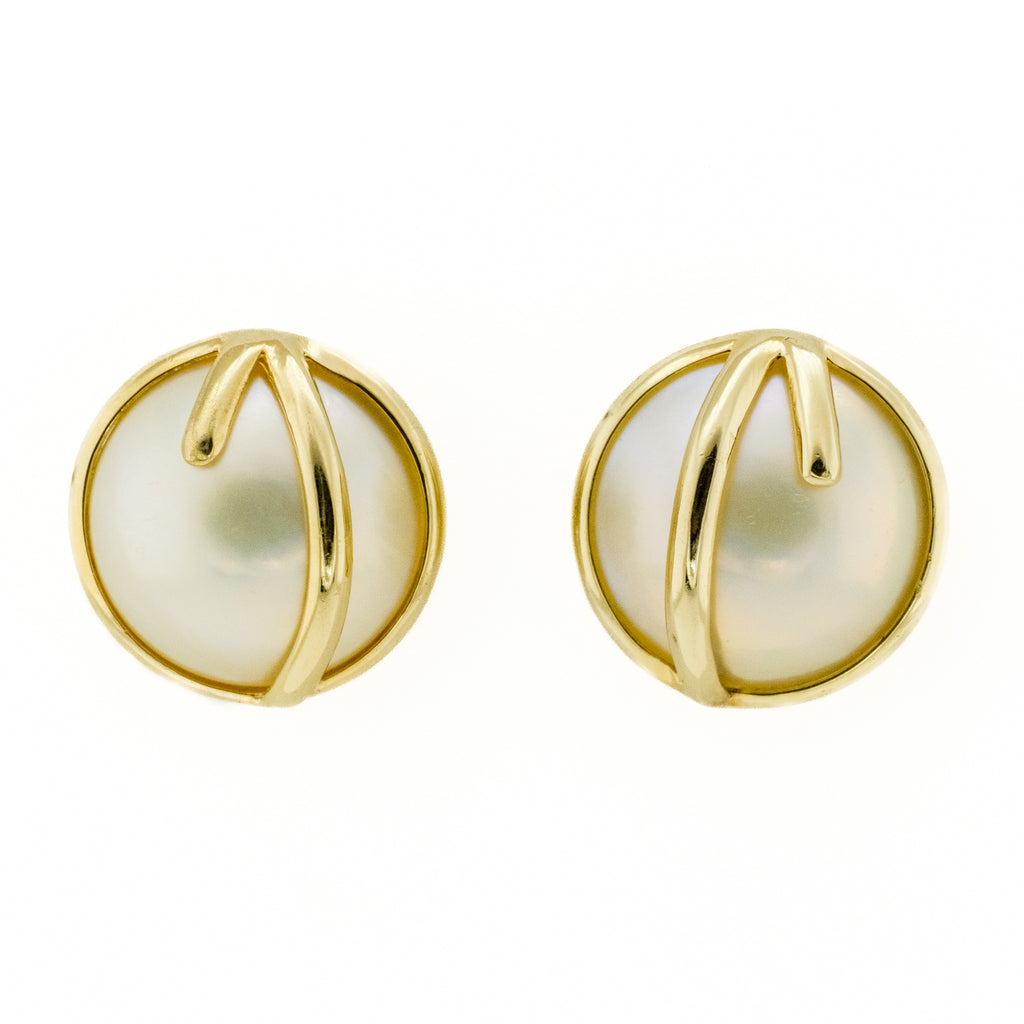 Mabe Pearl Solitaire Stud Earrings in 14K Yellow Gold
