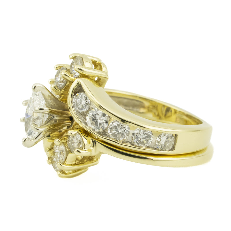 0.33ctw Marquise Diamond and Round Accented Diamond Wedding Set in 14K Yellow Gold - Size 4.25