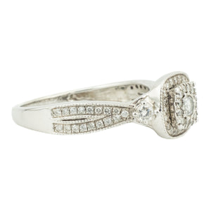 0.53ctw Round Diamond Halo Ring in 14K White Gold - Size 7