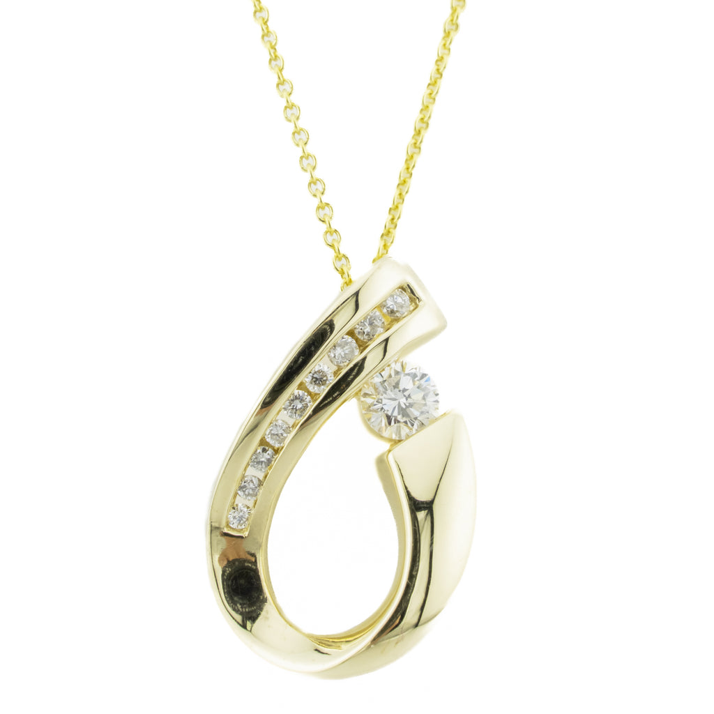 0.50ctw Round Brilliant Diamond Accented Pendant in 14K Yellow Gold