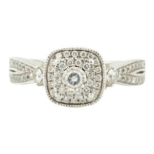 0.53ctw Round Diamond Halo Ring in 14K White Gold - Size 7