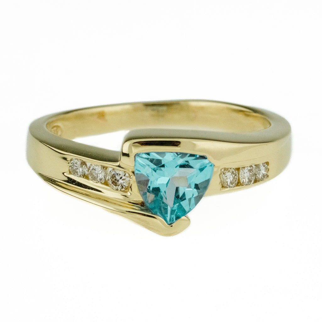 1.00ctw Blue Topaz with Diamond Accents Ring in 14K Yellow Gold - Size 7