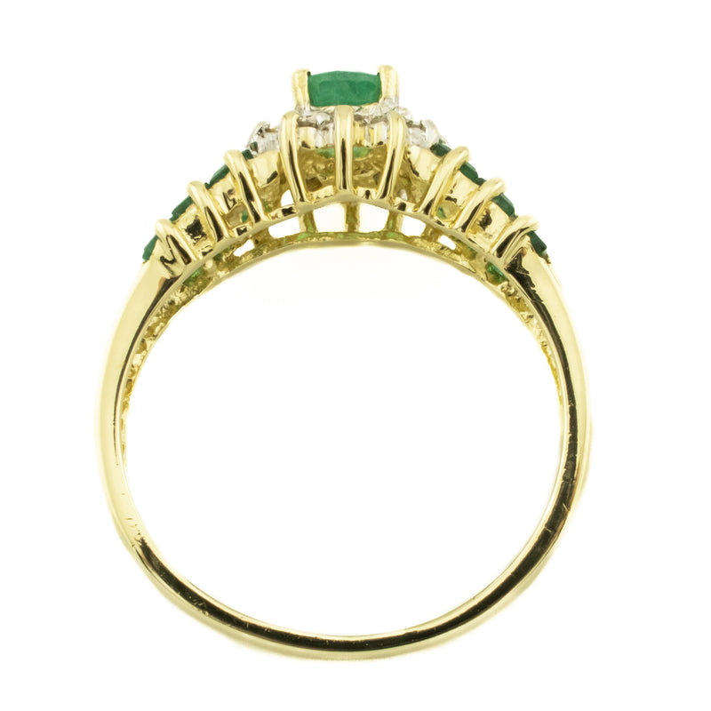 0.42ctw Emerald w/ Diamond Accents Gemstone Ring in 10K Yellow Gold - Size 7