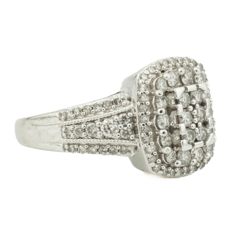 0.95ctw Round Brilliant and Single Cut Diamond Accented Cluster Ring in 10K White Gold - Size 7.25