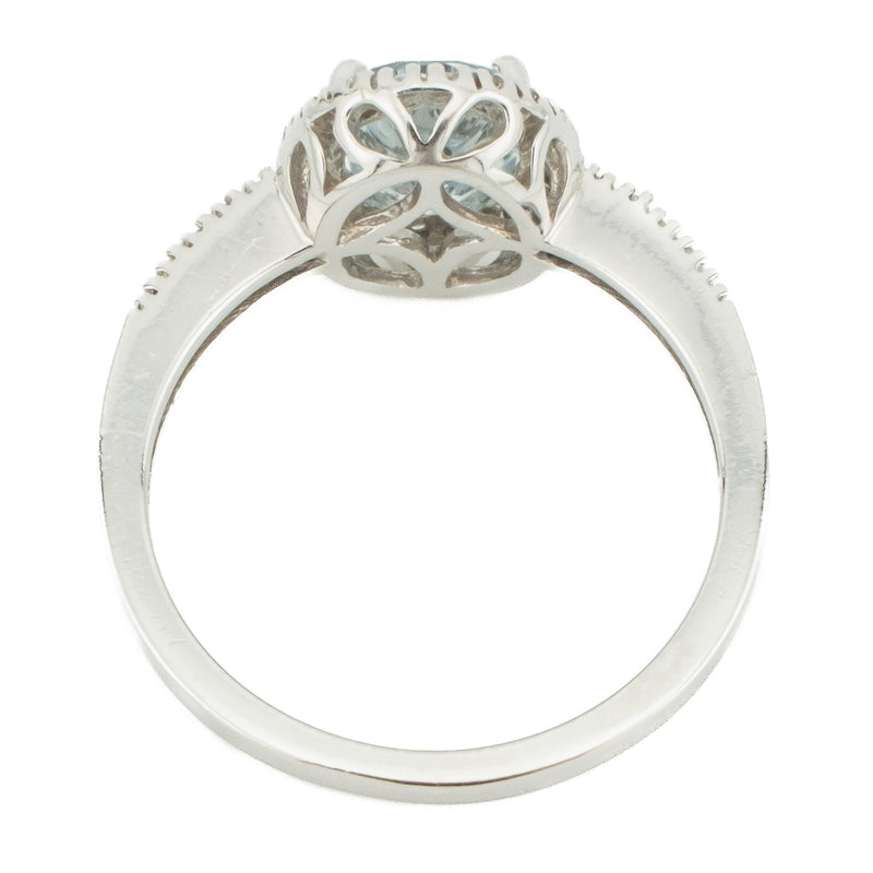 0.90ct Oval Aquamarine w/ 0.15ct Diamond Accents Gemstone Ring in 14K White Gold - Size 6.75