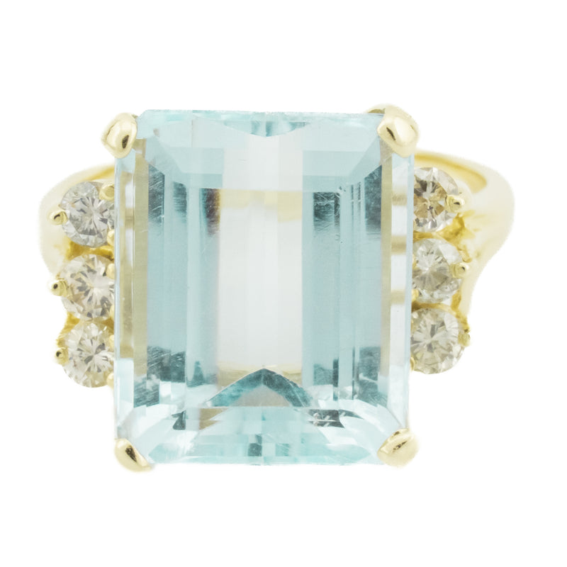 Blue Topaz with Diamond Accents Ring in 14K Yellow Gold - Size 6.75