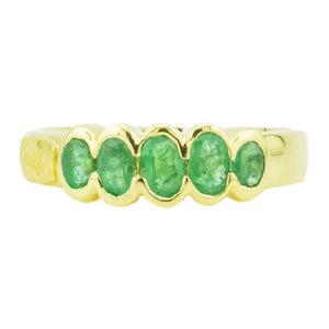 0.34ctw Oval Emerald Accented Gemstone Ring in 18K Yellow Gold - Size 6.25