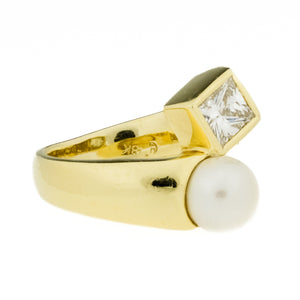 8mm White Cultured Pearl & 1.00ct Princess Cut Diamond in 18K Yellow Gold Ring - Size 6.25