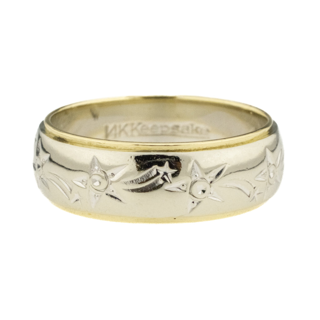 7mm Wide Shooting Stars Gold Band Ring in 14K Two Tone Gold - Size 8.25