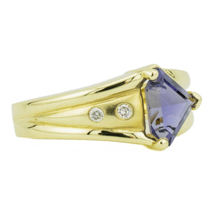 1.00ctw Tanzanite with Diamond Accents Ring in 14K Yellow Gold - Size 6.75
