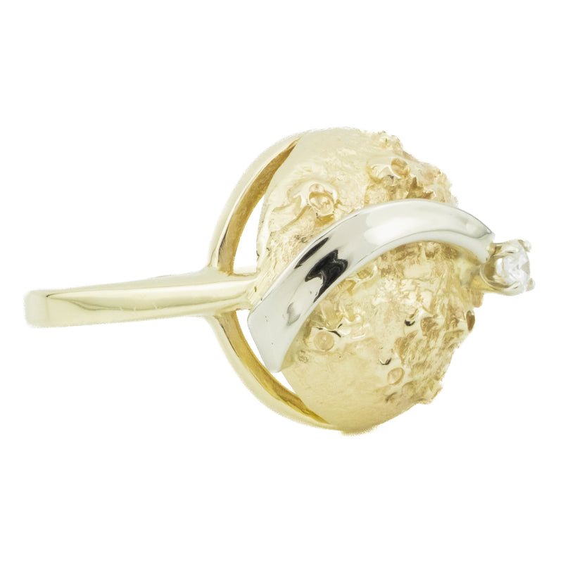 0.10ctw Round Solitaire Diamond Shooting Star & Moon Ring in 14K Two-Tone Gold - Size 6.5