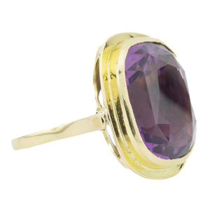 Vintage Cushion Cut Amethyst Solitaire Gemstone Ring in 18K Yellow Gold - Size 7