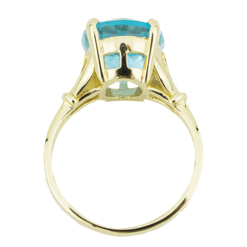 5.00ct Oval Blue Topaz Solitaire Gemstone Ring in 10K Yellow Gold - Size 6
