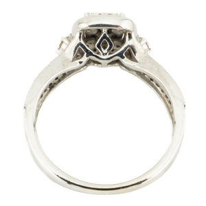 0.53ctw Round Diamond Halo Ring in 14K White Gold - Size 7