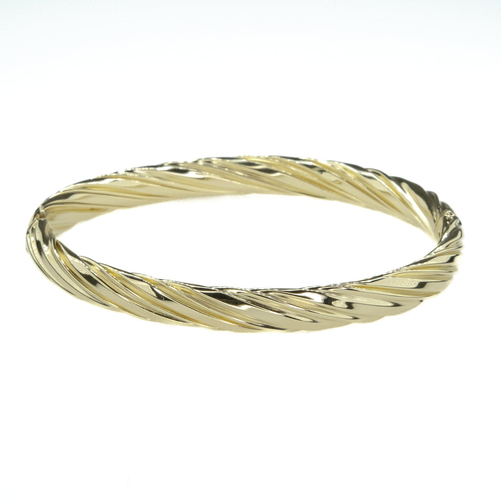 6.6mm Wide Hinge Twist Bangle Bracelet in 14K Yellow Gold