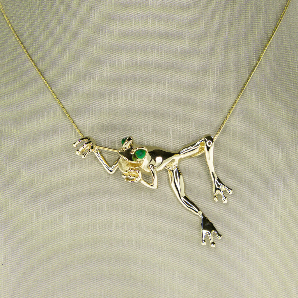 Malachite Cabochon Accented Frog Pendant in 14K Yellow Gold