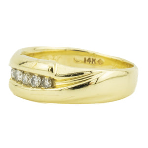 0.20ctw Men's Diamond Accented Wedding Band in 14K Yellow Gold - Size 8.25