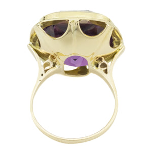 Vintage Cushion Cut Amethyst Solitaire Gemstone Ring in 18K Yellow Gold - Size 7