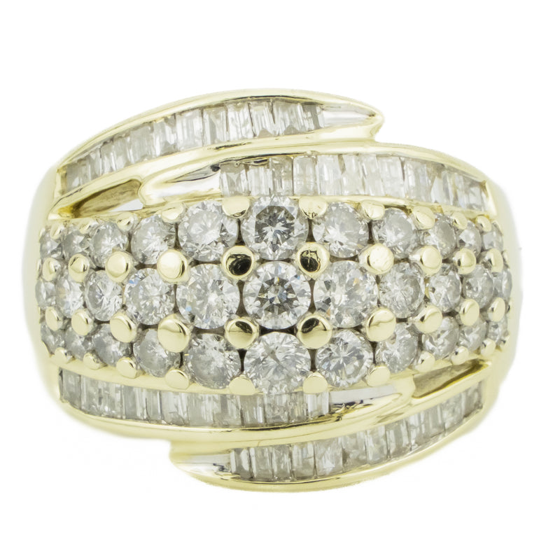 3.00ctw Diamond Cluster Lady's Ring in 10K Yellow Gold - Size 7