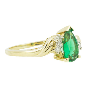 2.30ctw Pear Cut Emerald with Diamond Accents Gemstone Ring in 14K Yellow Gold - Size 7.25
