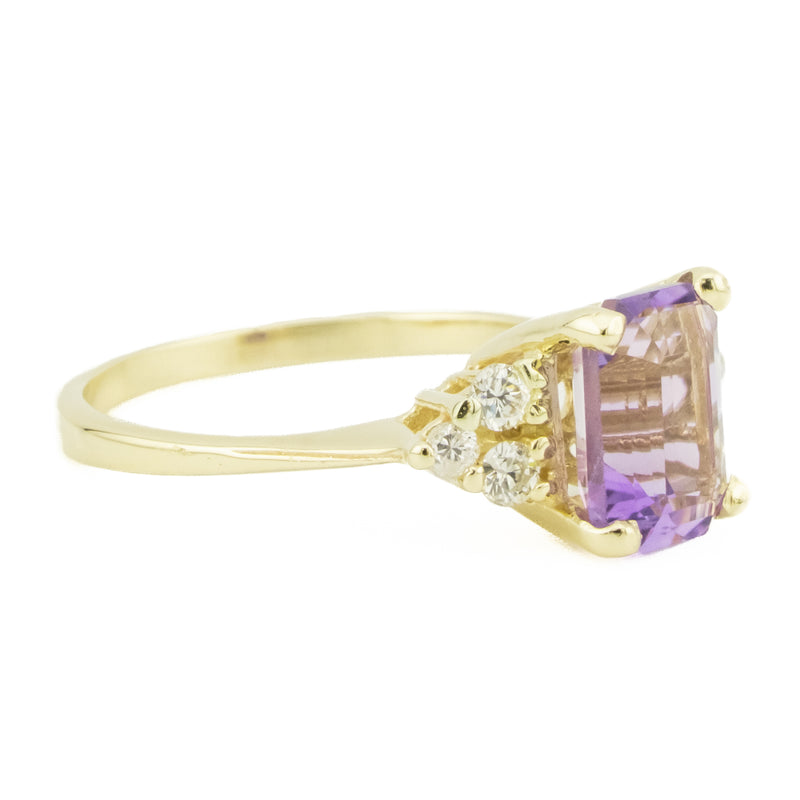 1.90ctw Emerald Cut Amethyst w/ Diamonds Ring in 14K Yellow Gold - Size 6.25