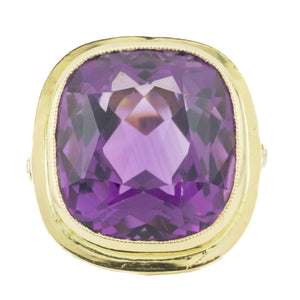 Vintage Cushion Cut Amethyst Solitaire Gemstone Ring in 18K Yellow Gold - Size 7