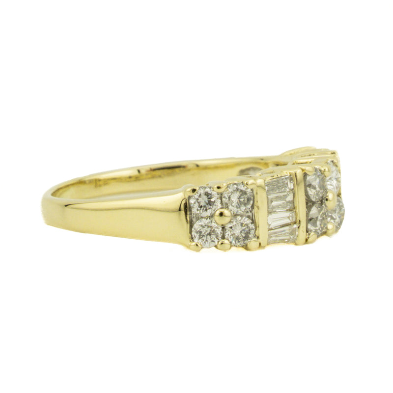 1.20ctw Diamond Accented Wedding Band Ring in 14K Yellow Gold - Size 9.25