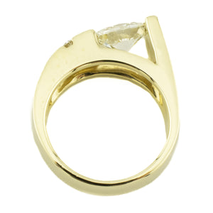 1.25ctw I/SI2 Oval Diamond with Diamond Accents Fashion Ring in 14K Yellow Gold