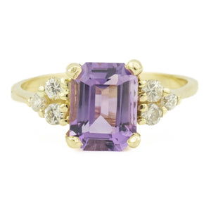 1.90ctw Emerald Cut Amethyst w/ Diamonds Ring in 14K Yellow Gold - Size 6.25