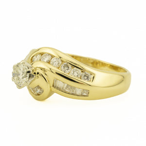 0.33ctw Round Brilliant Diamond and 0.72ctw Diamond Accented Engagement Ring in 14K Yellow Gold - Size 7