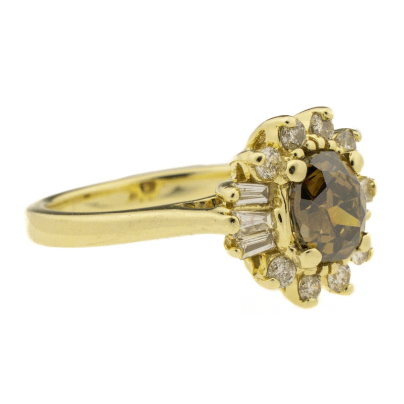 1.10ctw Oval Cut Diamond with Diamond Accents Ring in 14K Yellow Gold - Size 6.25