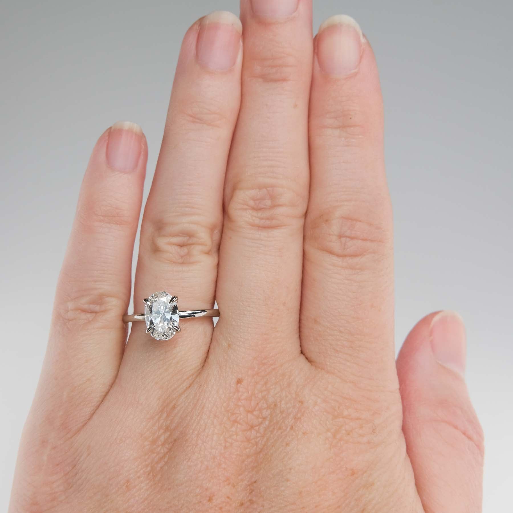 2 Carat | IGI Certified Oval Shape Lab Grown Diamond Engagement Ring For  Women |14K White Gold | Lab Created Six-Prong Solitaire Diamond Engagement  Ring | FG-VS1-VS2 Quality - Walmart.com